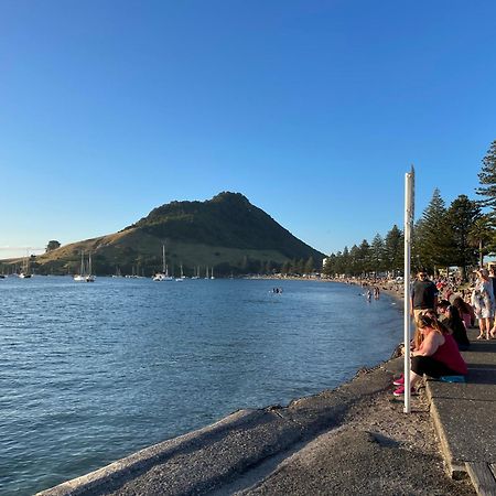 Holiday House Mount Maunganui Buitenkant foto