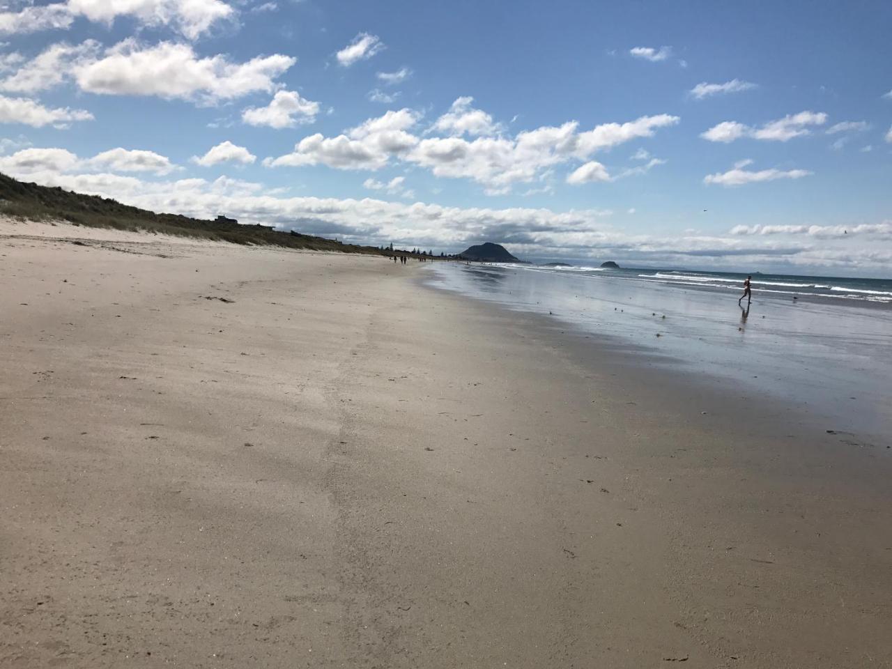 Holiday House Mount Maunganui Buitenkant foto